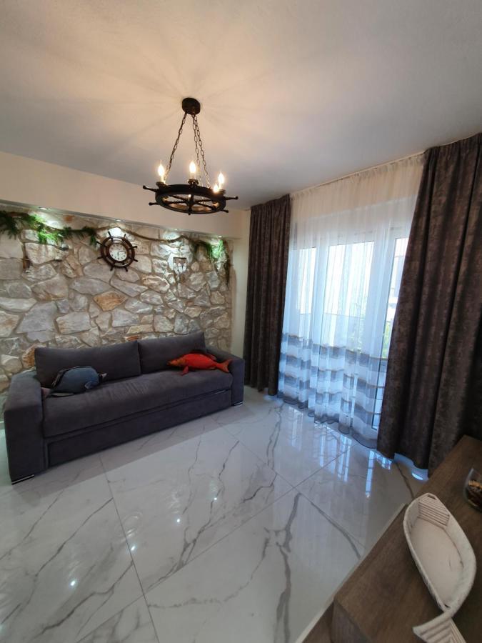 Apartment Apartments